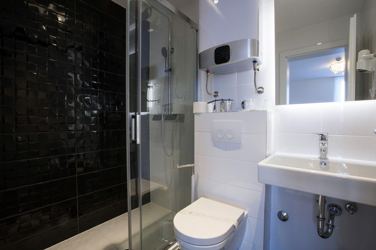 B Gold Luxury Rooms B&B Split Eksteriør bilde
