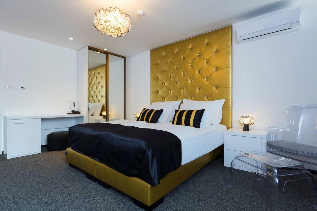 B Gold Luxury Rooms B&B Split Eksteriør bilde